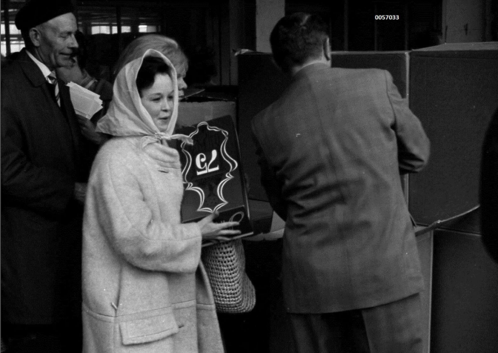 AH jubileum- uitreiking van de klok ter ere van het 75-jarig bestaan